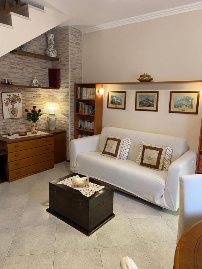 Residenza Antico Borgo Del Pozzo Aparthotel Трамонти Екстериор снимка