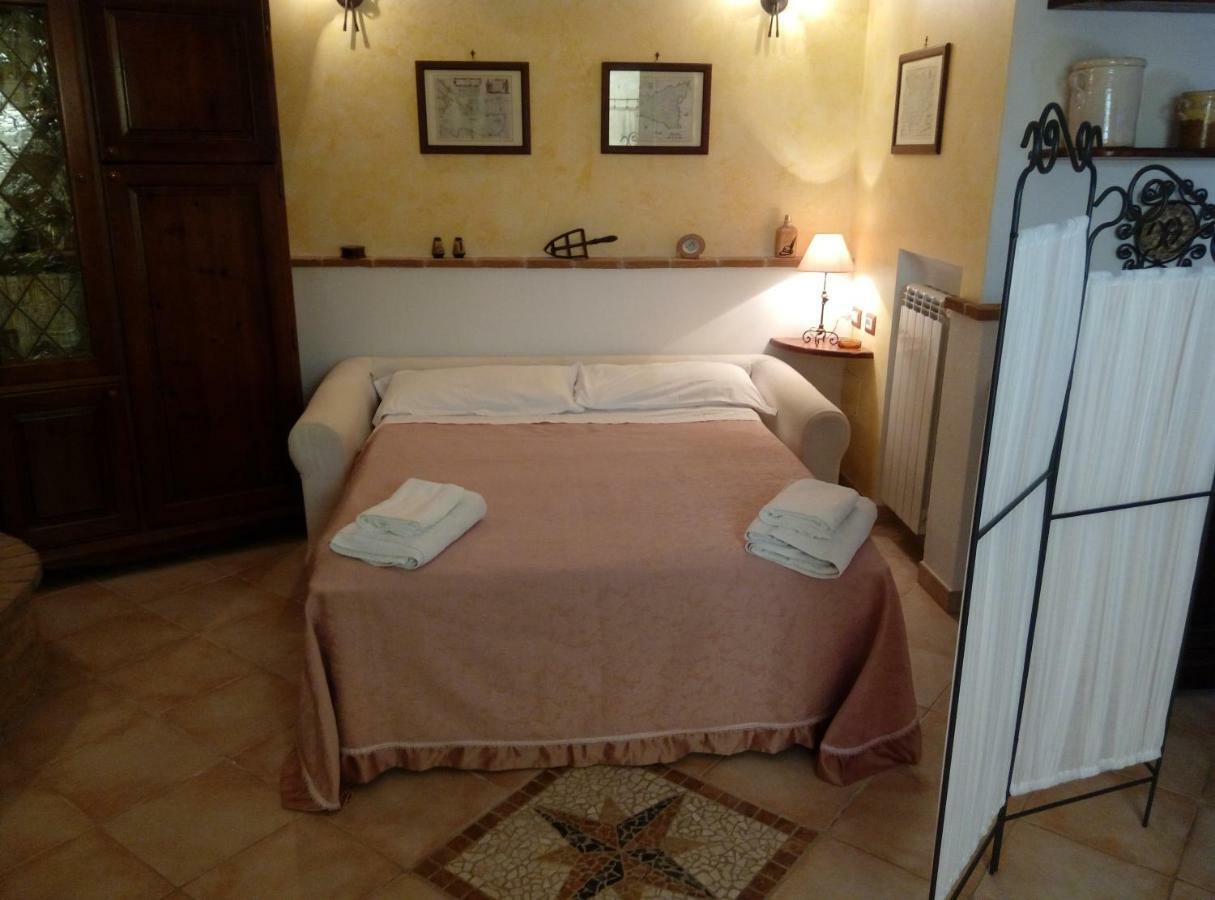 Residenza Antico Borgo Del Pozzo Aparthotel Трамонти Екстериор снимка