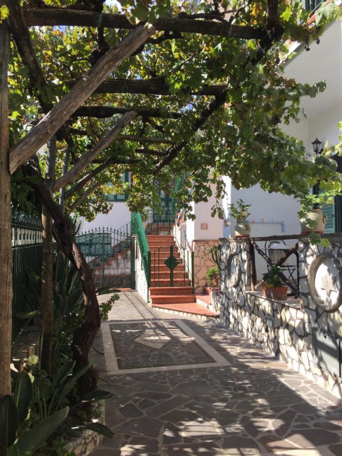 Residenza Antico Borgo Del Pozzo Aparthotel Трамонти Екстериор снимка